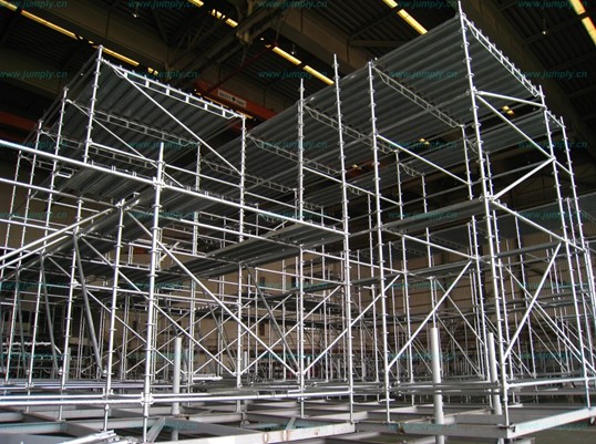 門式腳手架細(xì)心檢查，保障生命安quan！