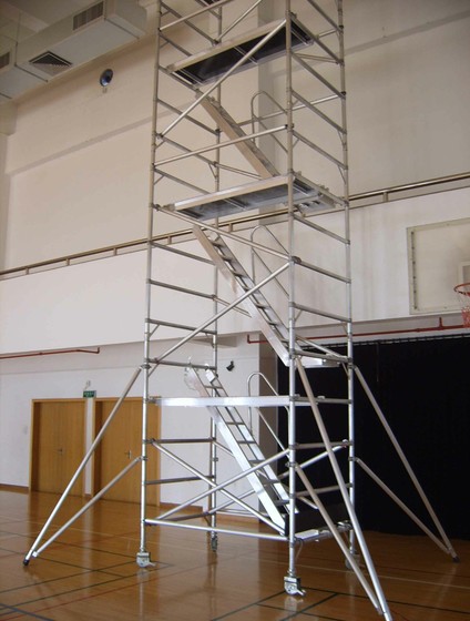 蘇州腳手架廠家:腳手架如何親密結(jié)合